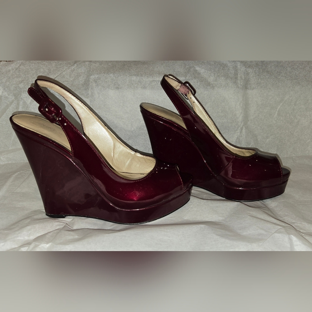 Nine West Red Wedge Shoes Classic Design